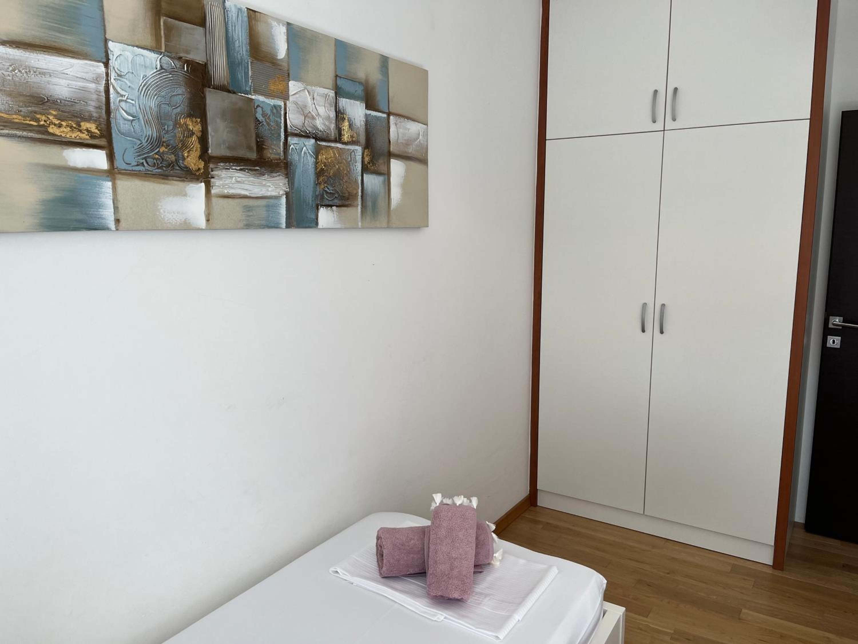 Luxury Apartment Julie view 5