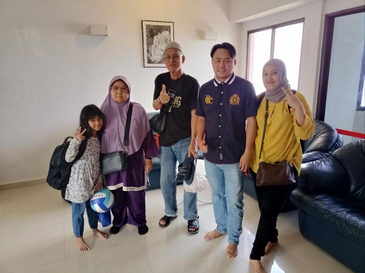 Cheap & Good at Sri Sayang Resort Batu Ferringhi photo 8