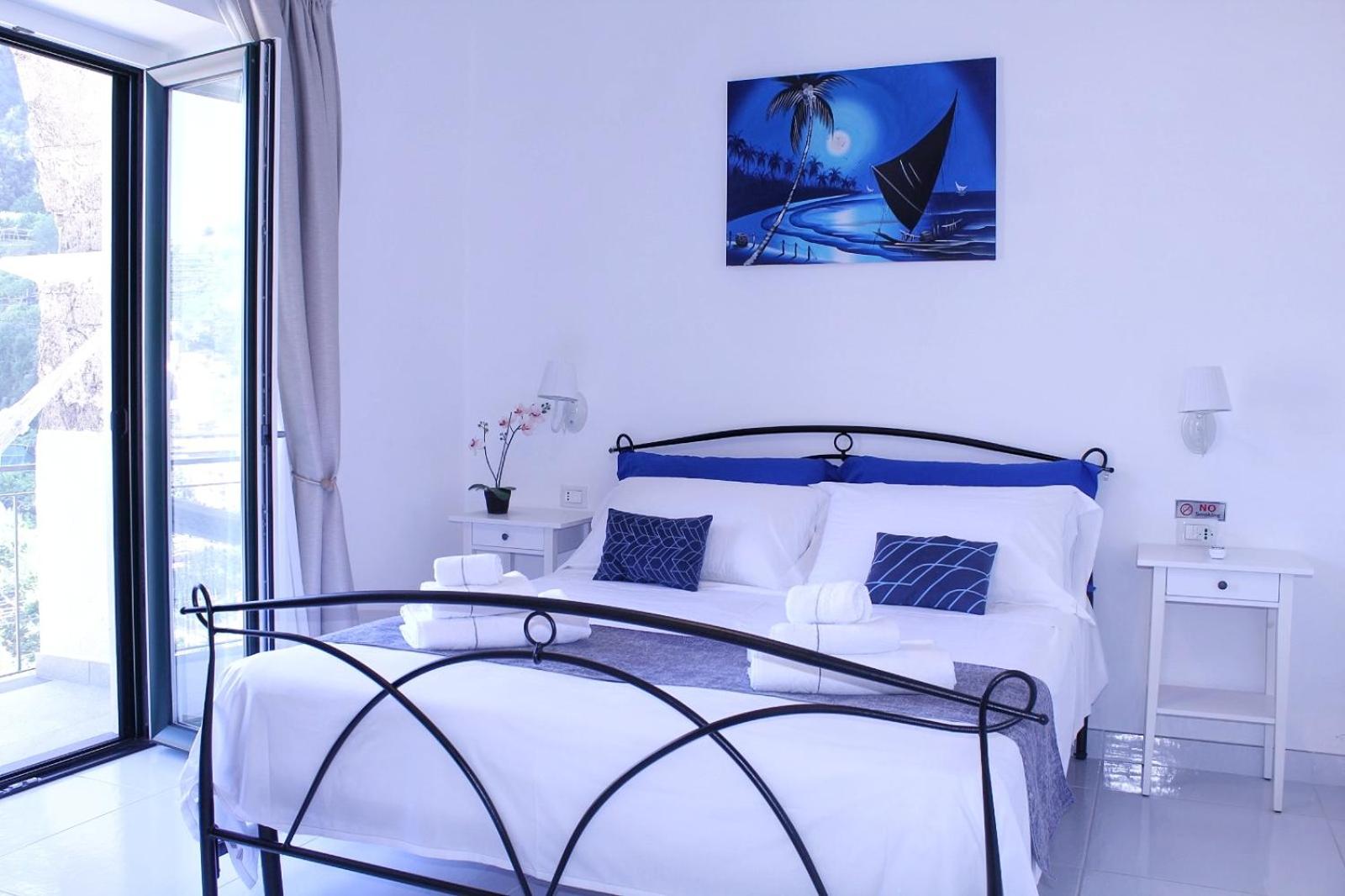Villa Ines en Maiori — hotel room