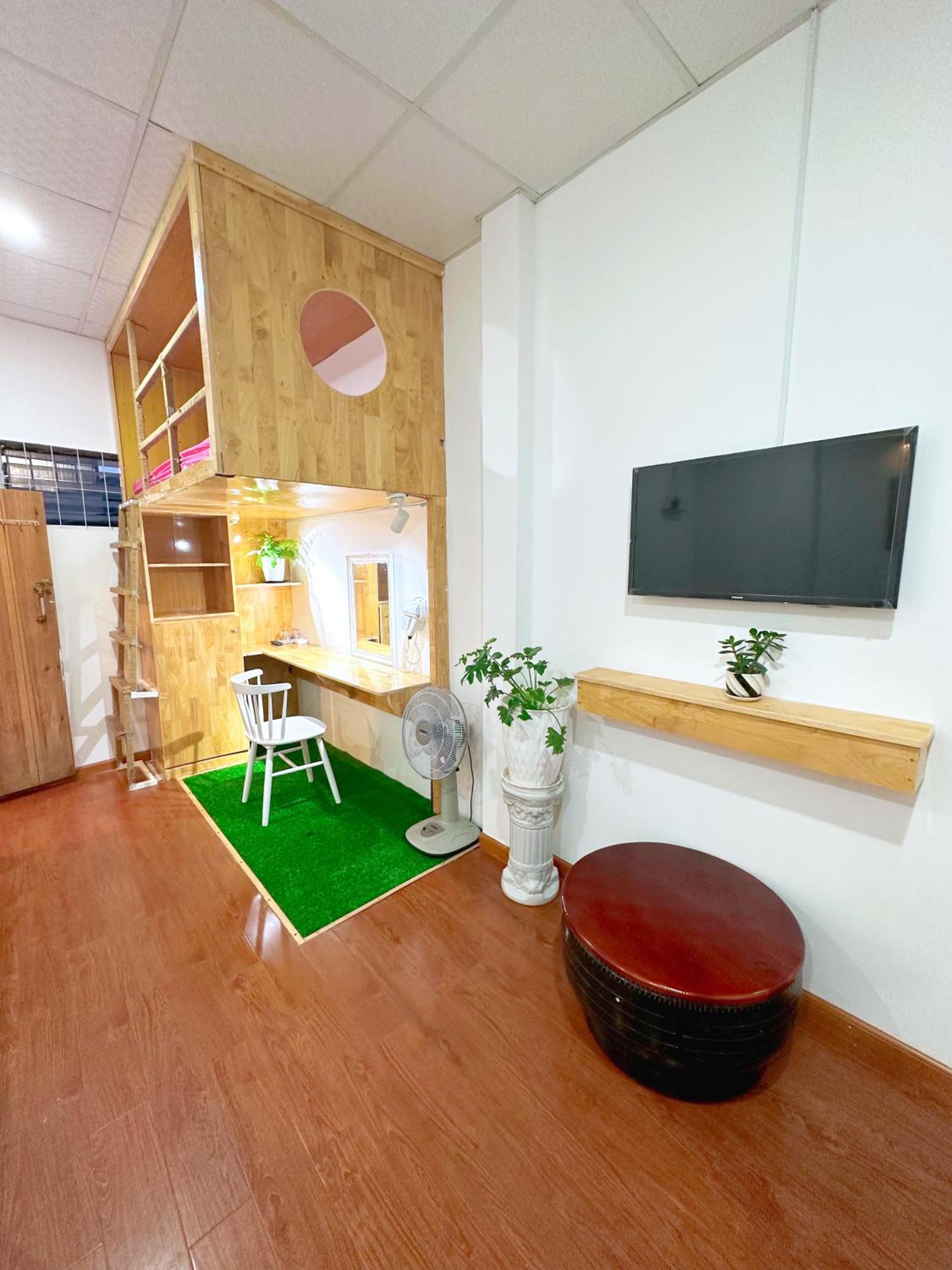 Photo 12