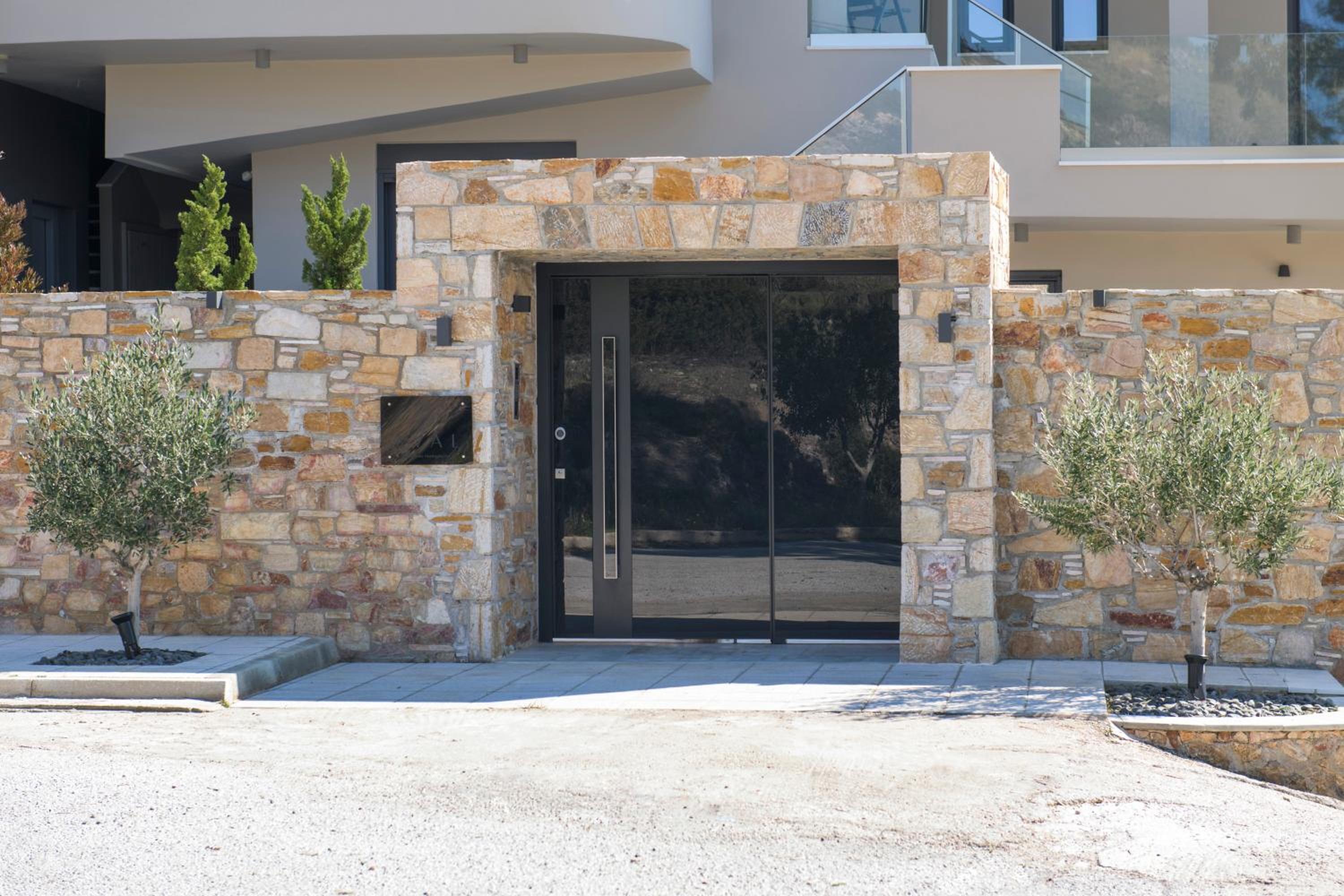 Hotel AVAL Riviera - Image 1