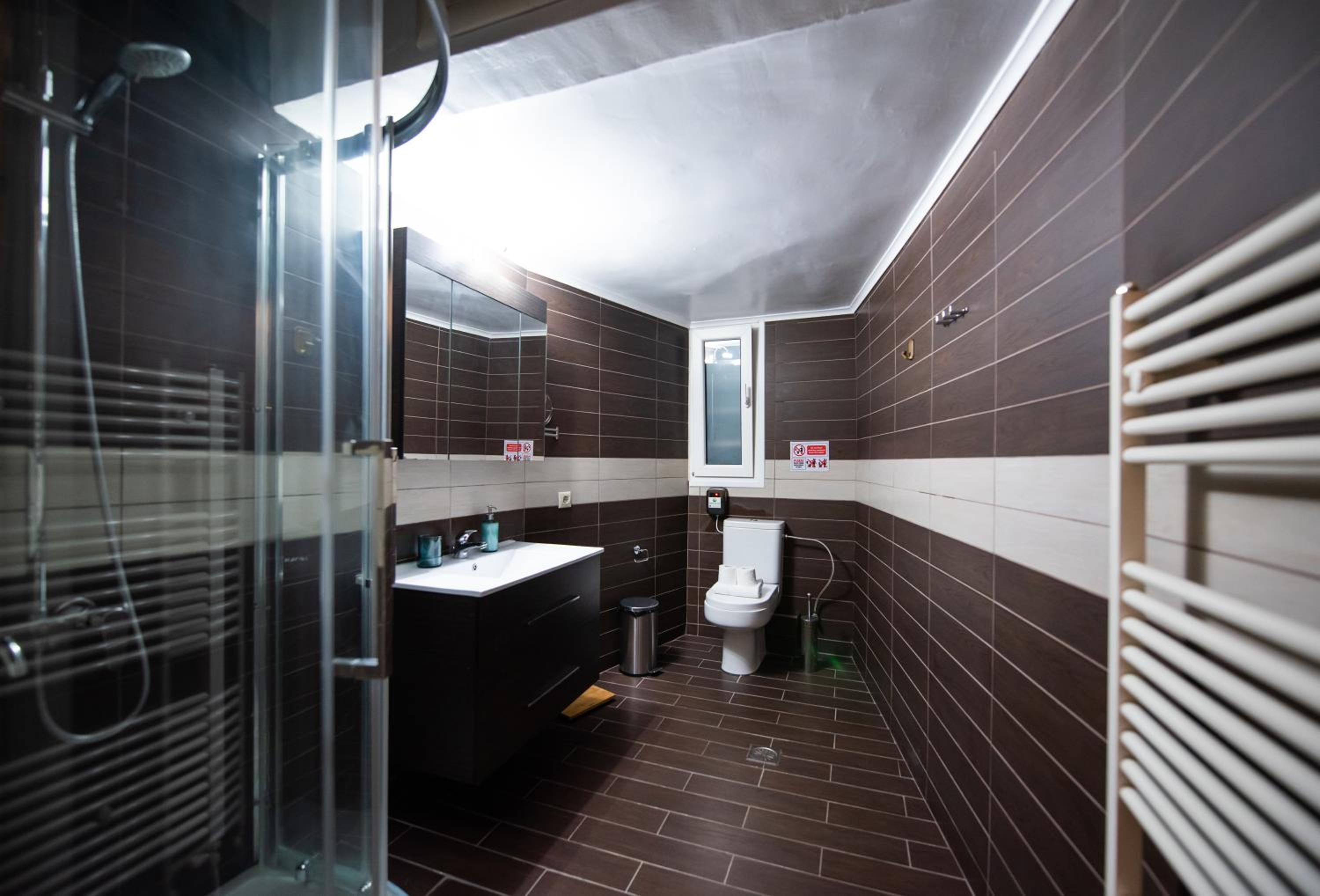 Fandango by halu!, Gorgeous Neoclassical Apartment next to Metro station
