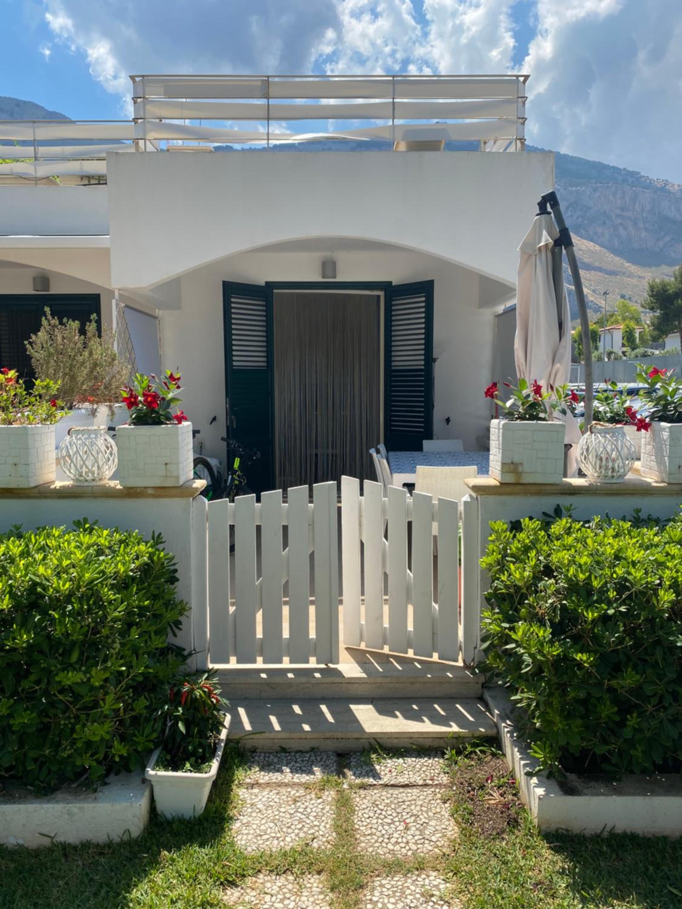 Le Palme House Isola delle Femmine view 2