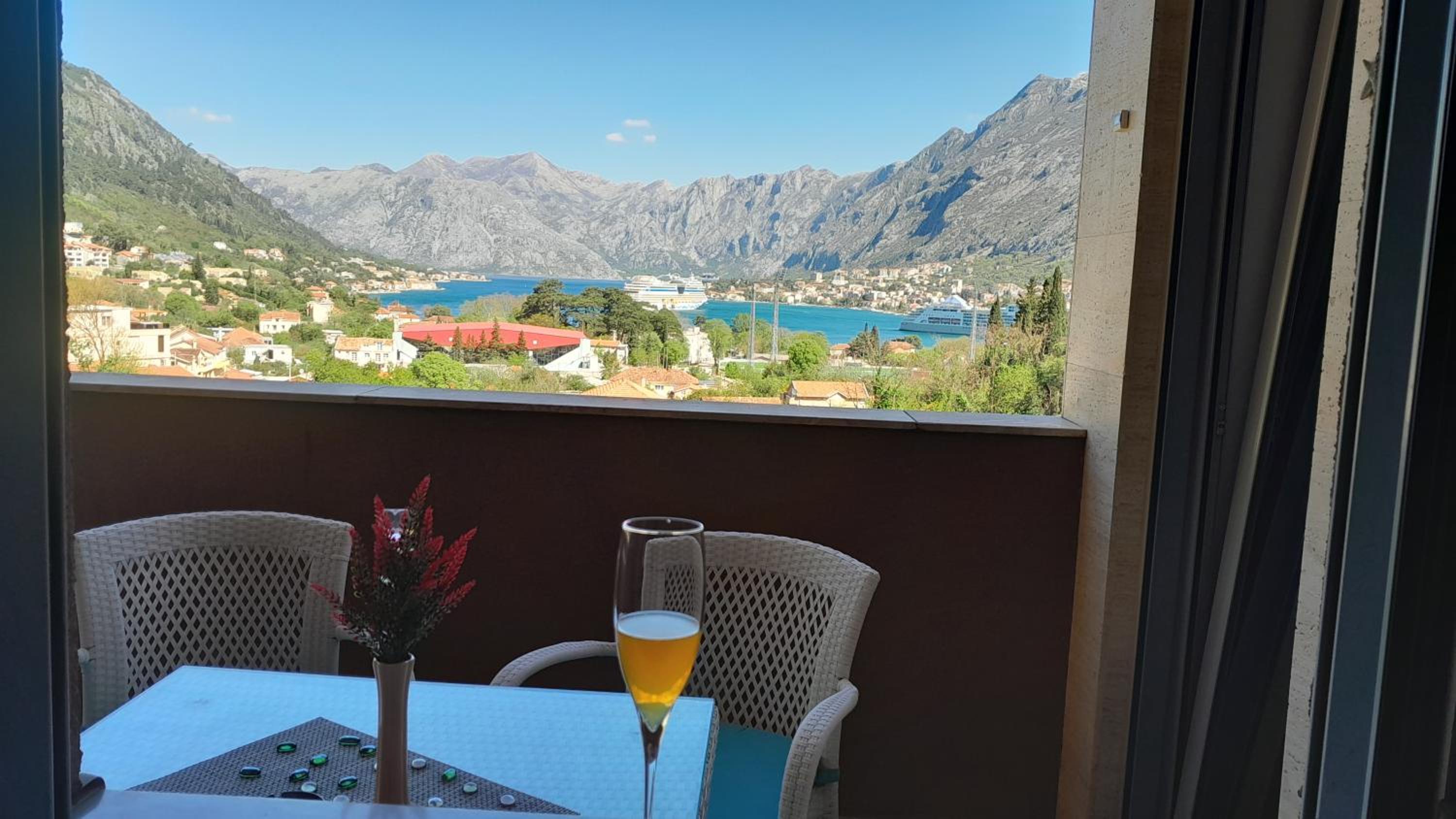 Sea view apartment in Kotor ! Apartment Popica view 4