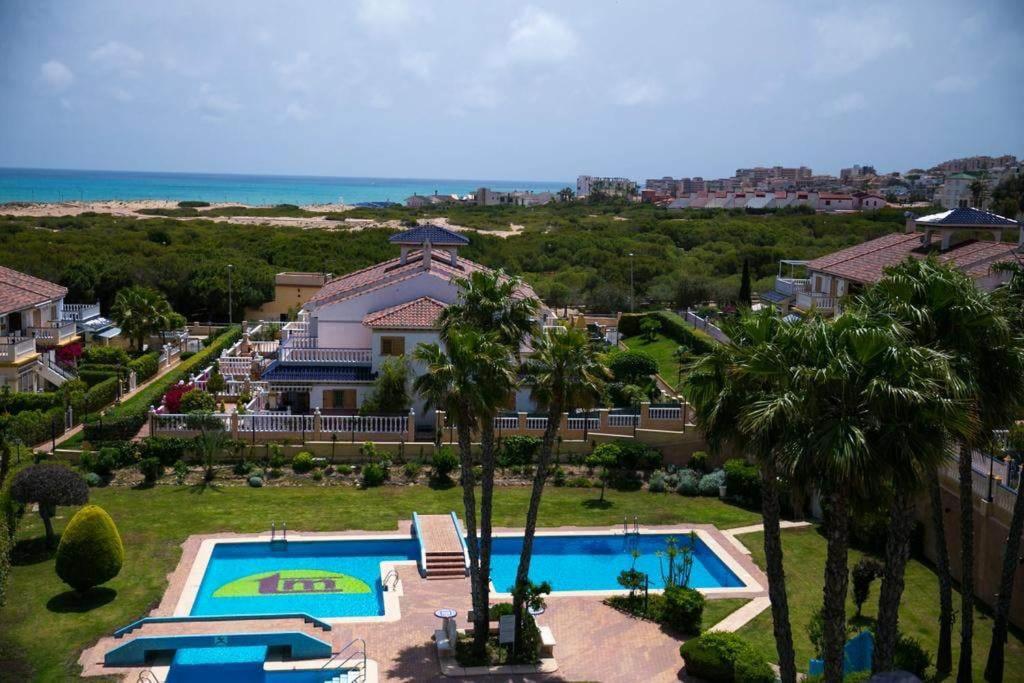 Bungalow con terraza La Mata