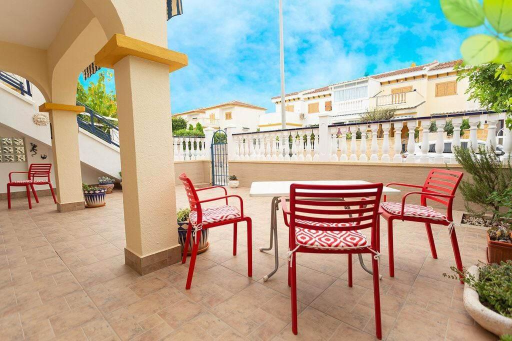 Bungalow con terraza La Mata
