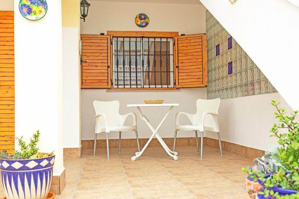 Bungalow con terraza La Mata