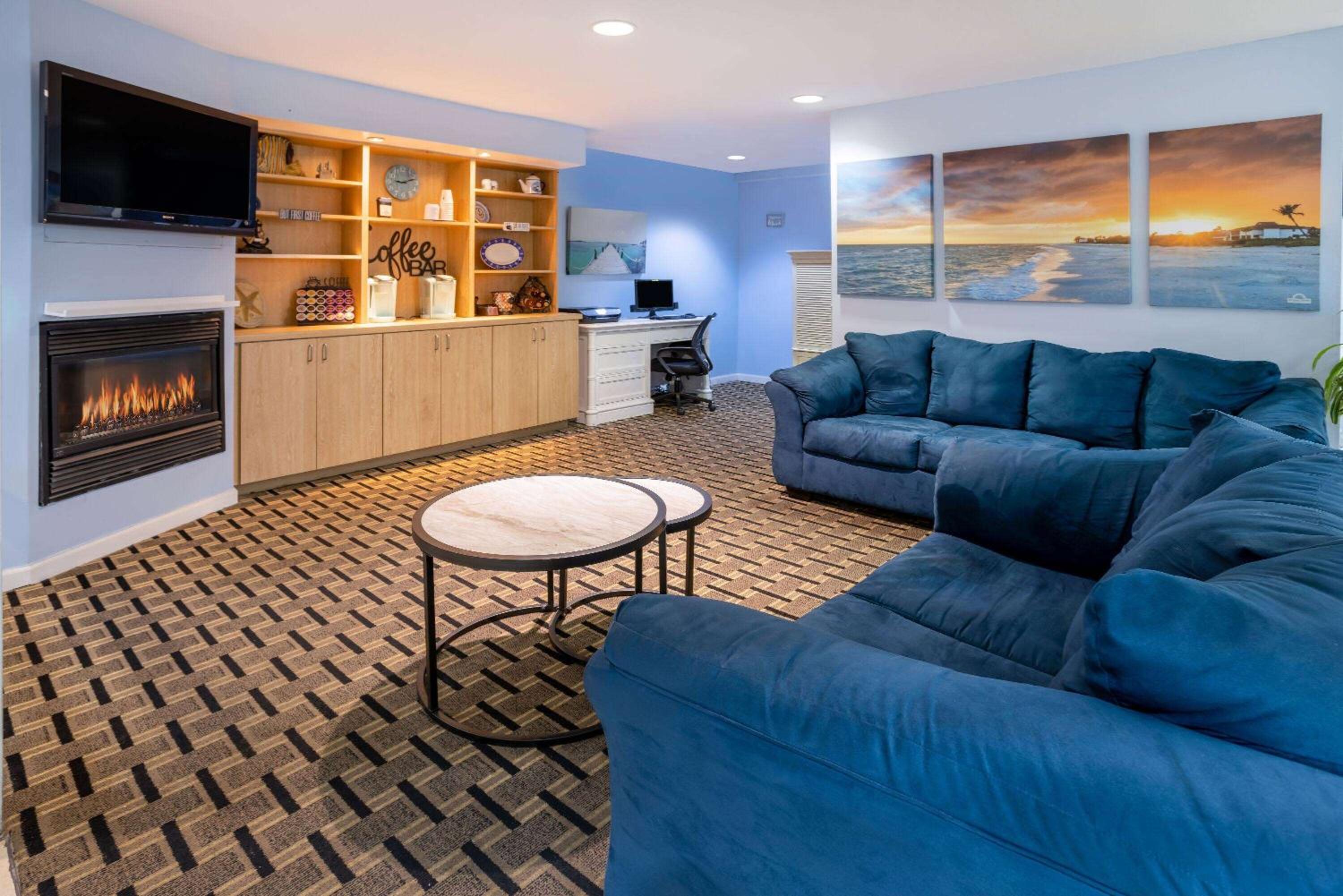 Beaufort Vacations - Hotel Carolina A Days Inn by Wyndham - Property Image 3