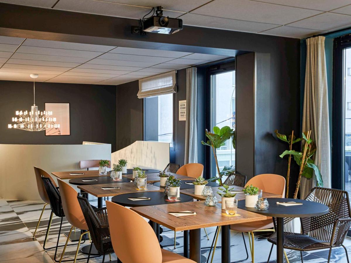 meeting room
