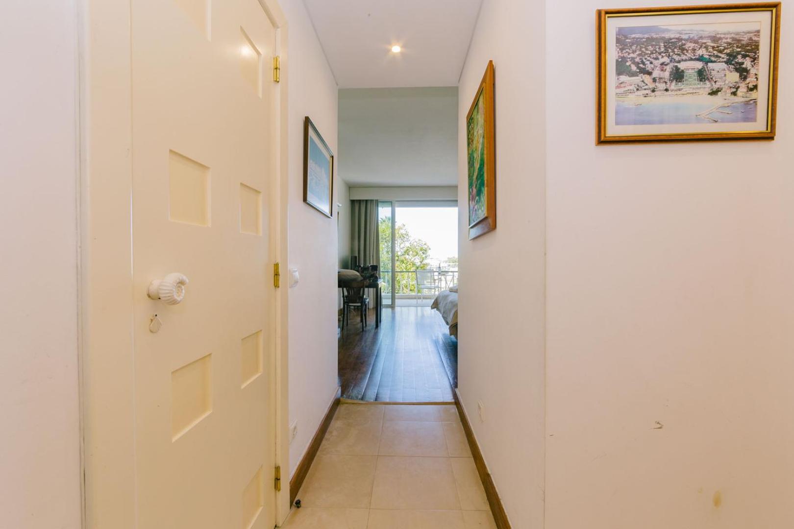 Rent4Rest Estoril Beachfront Apartments