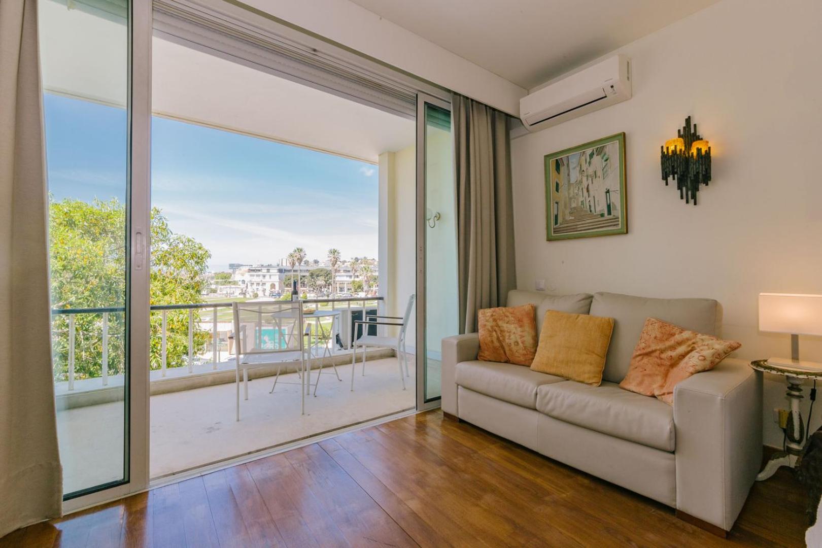 Rent4Rest Estoril Beachfront Apartments