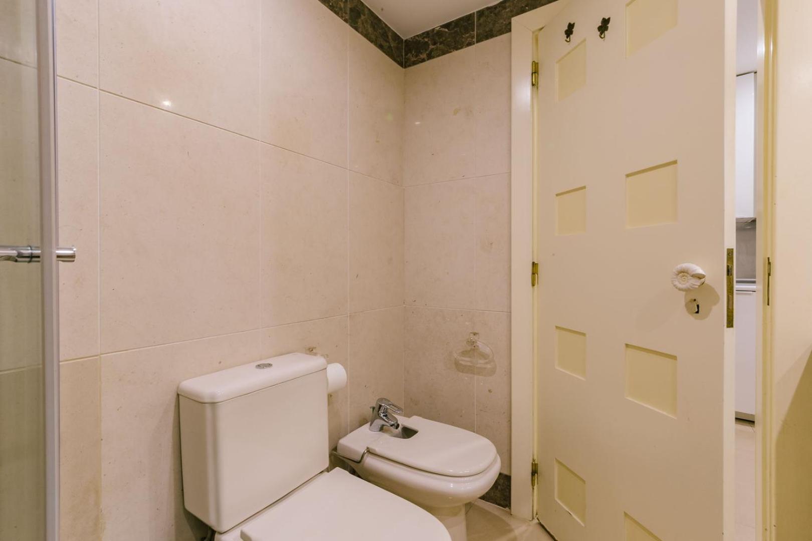 Rent4Rest Estoril Beachfront Apartments