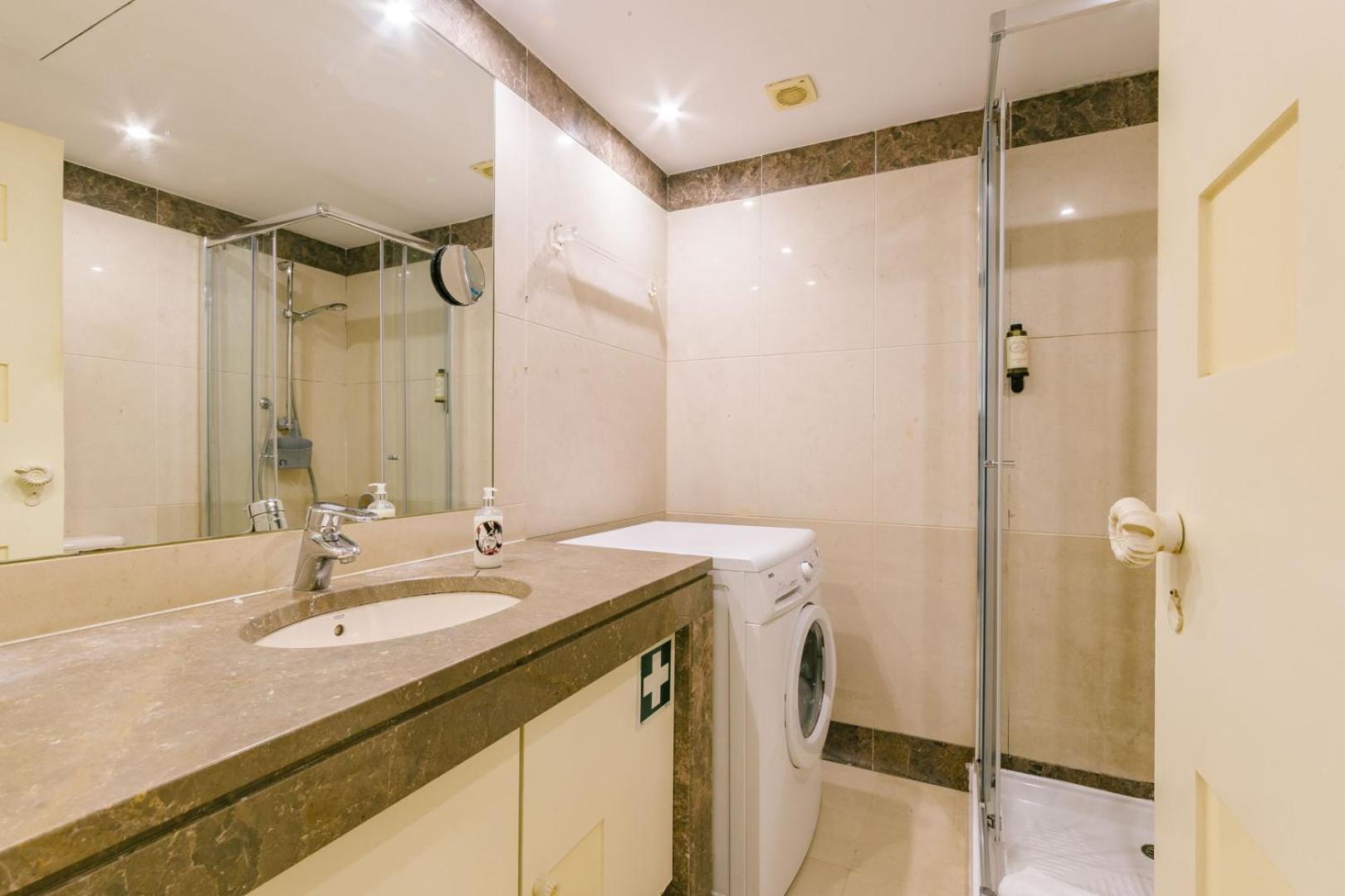 Rent4Rest Estoril Beachfront Apartments