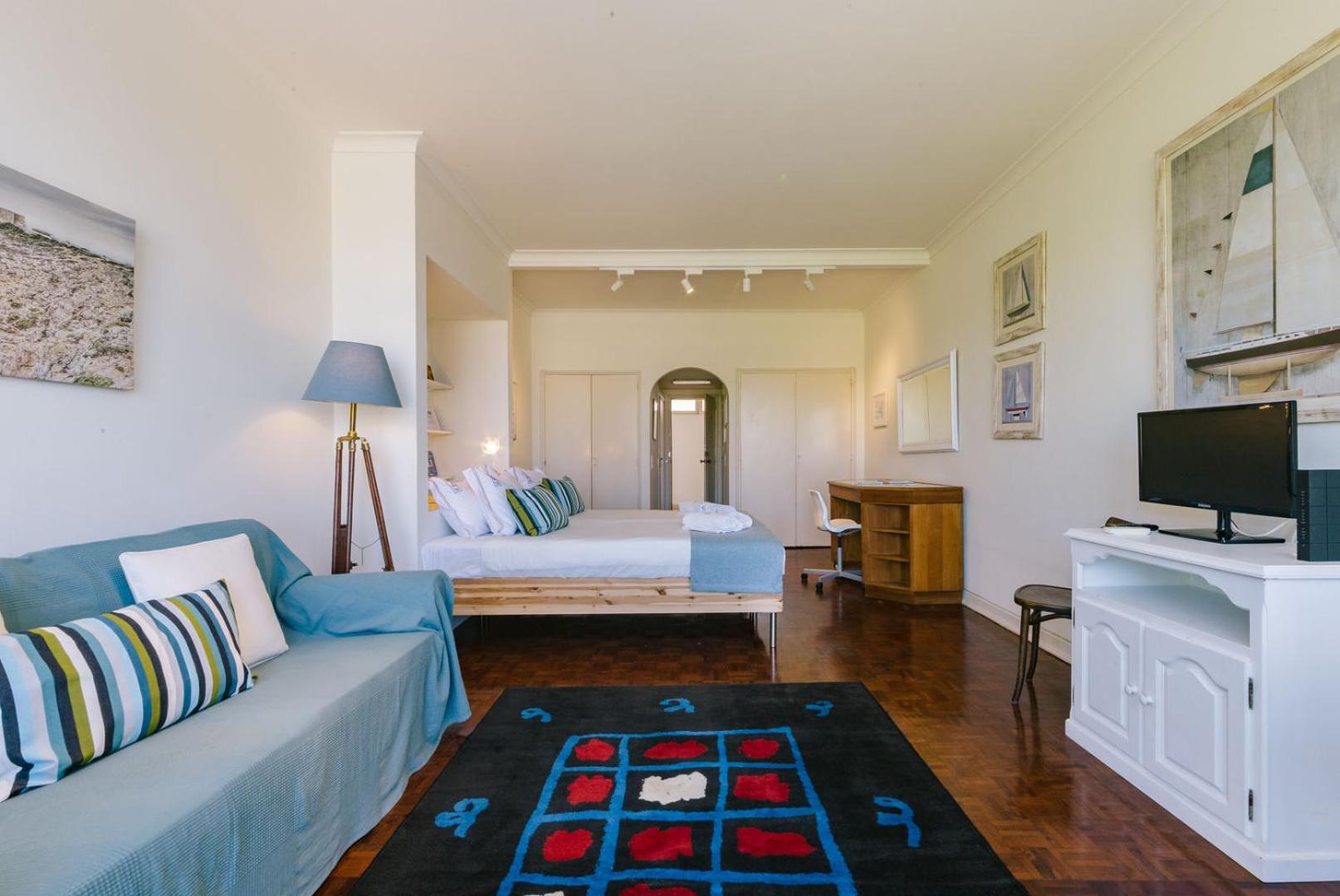 Rent4Rest Estoril Beachfront Apartments