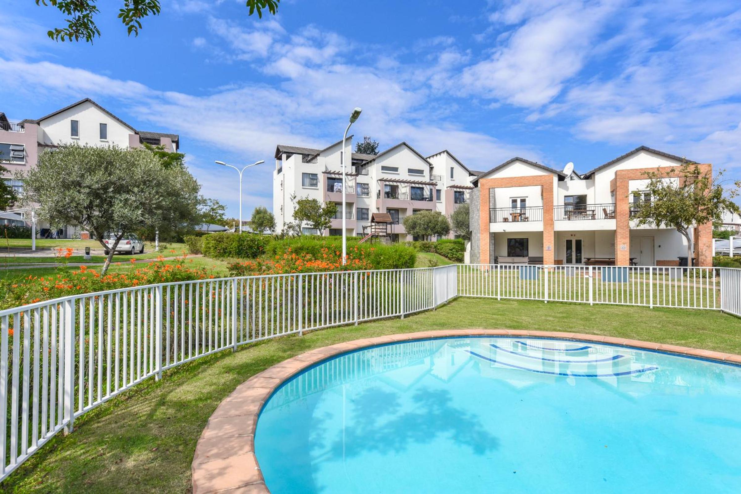 V&S Apartments - Executive Suite in Fourways, Johannesburg view 5