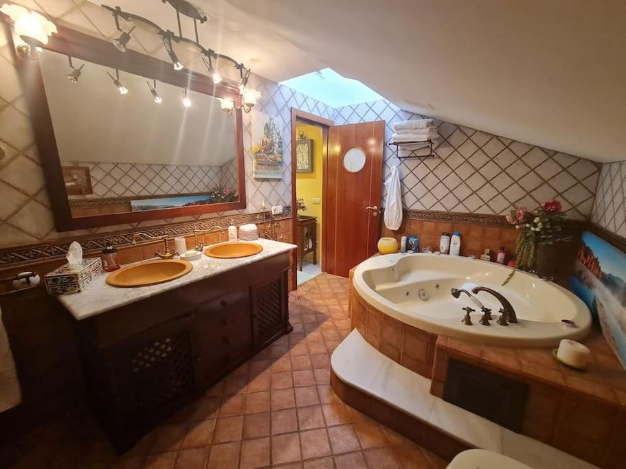 Atico 3 dormitorios Ron Manuel Marbella Centro