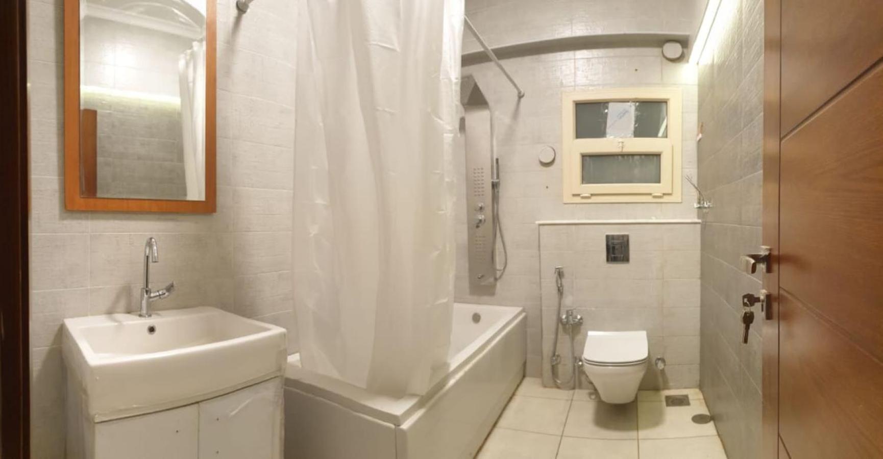 Beautiful semi villa with private entrance in Sheikh Zayed- villa queen