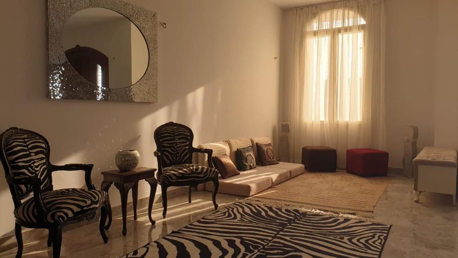 Beautiful semi villa with private entrance in Sheikh Zayed- villa queen