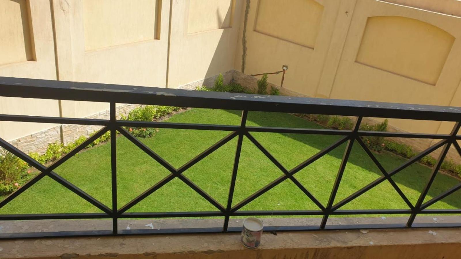 Beautiful semi villa with private entrance in Sheikh Zayed- villa queen