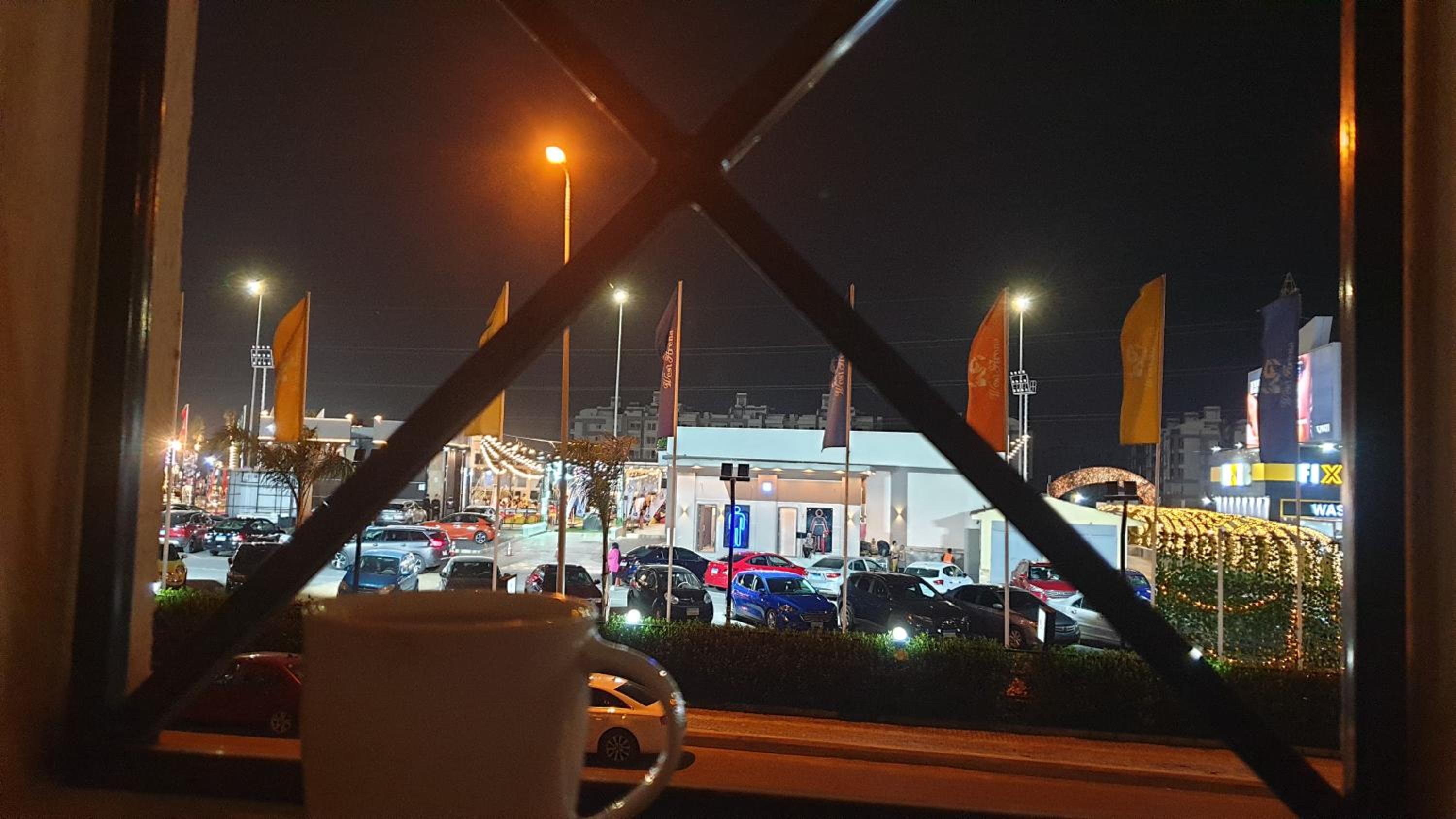 Beautiful semi villa with private entrance in Sheikh Zayed- villa queen