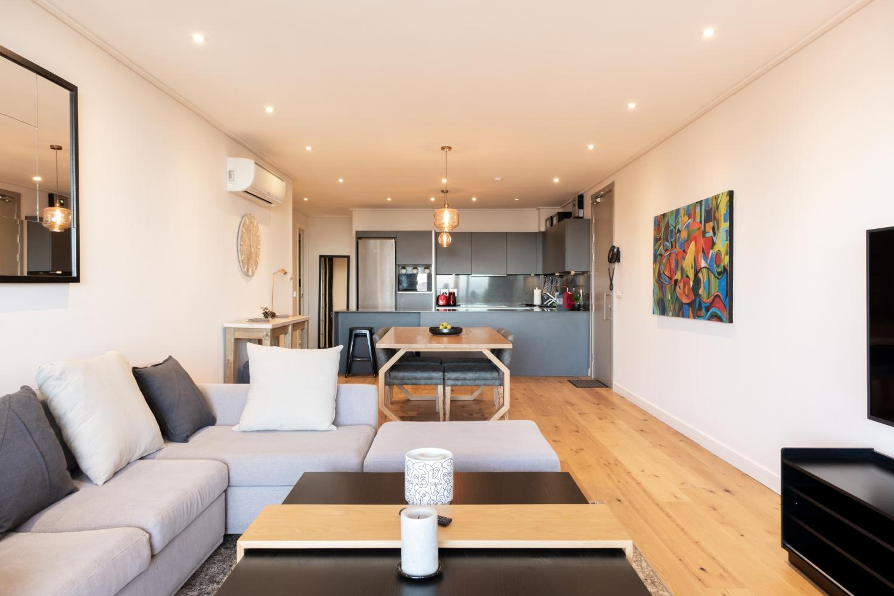 Modern Oasis in Sea Point view 4