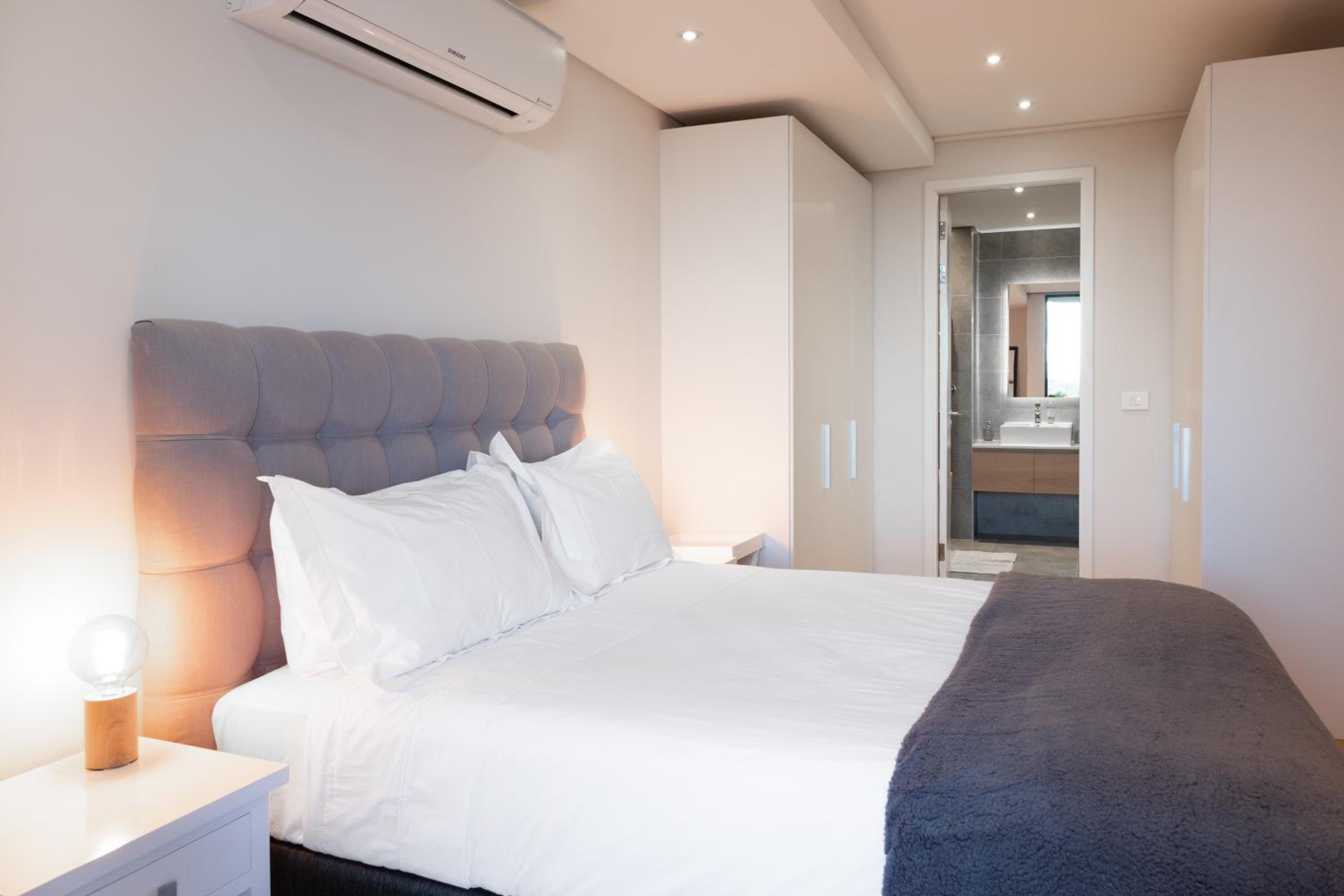 Modern Oasis in Sea Point view 3