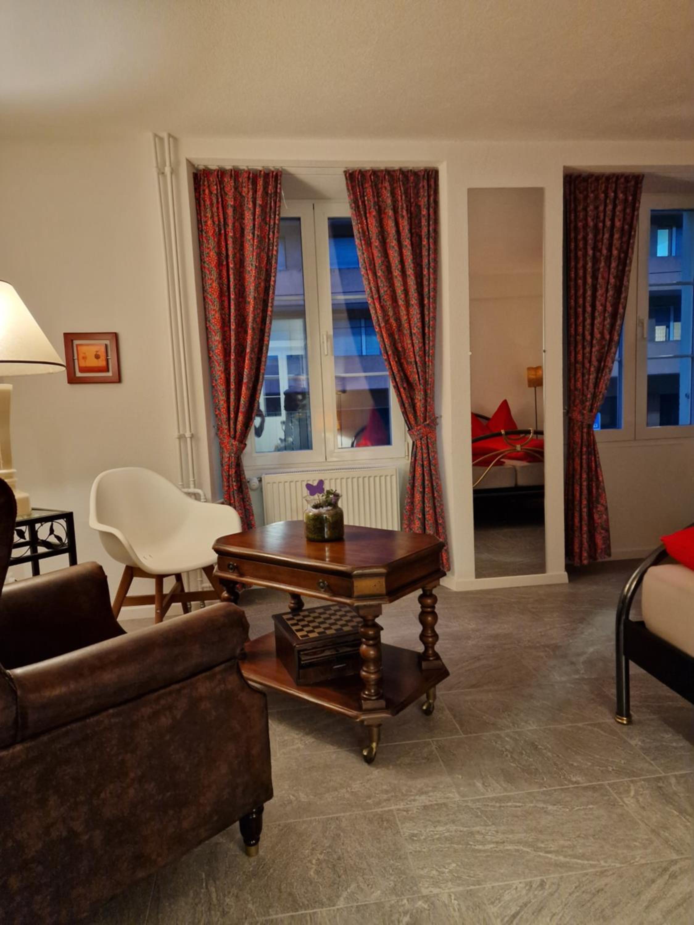 Bastis Luxury Studios Central