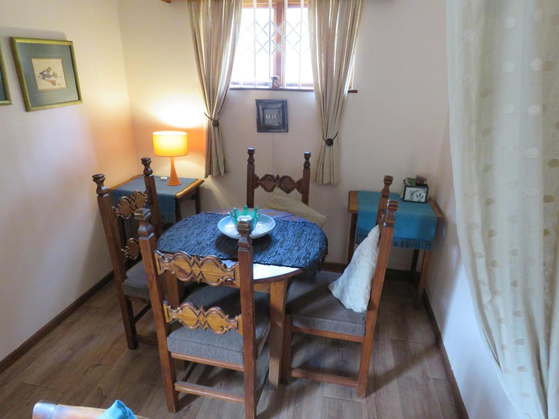 Alpaca Self Catering Cottage Kleinmond view 5
