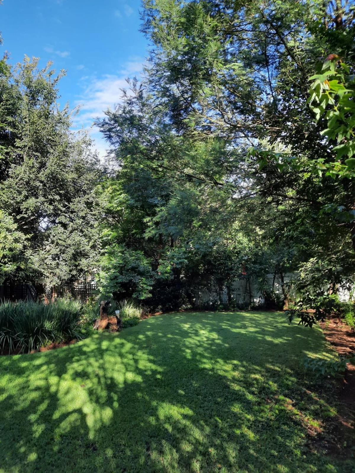 Nel's Cottage, a private and peaceful cottage view 2