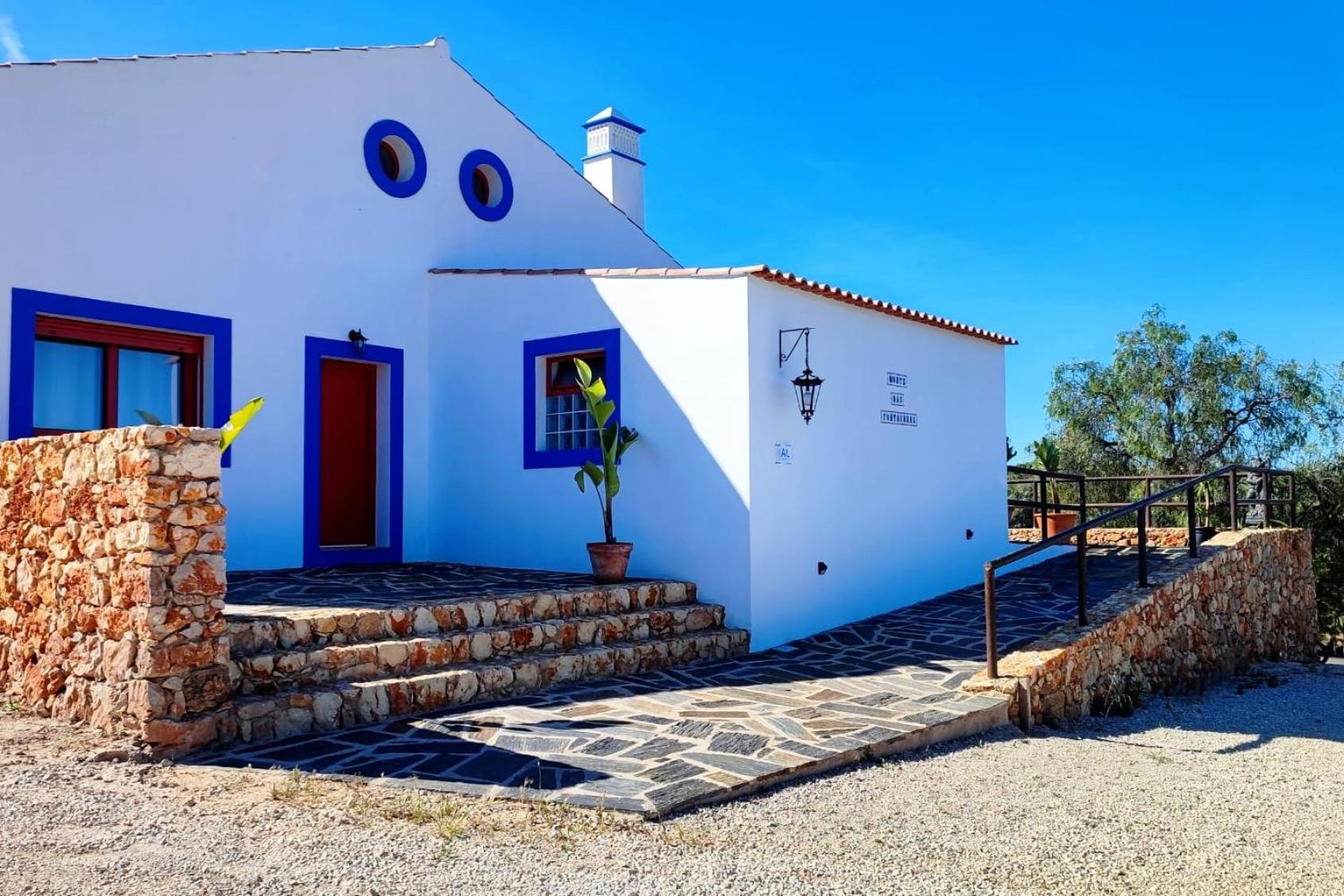 Hotel Monte das Fontainhas - Image 1