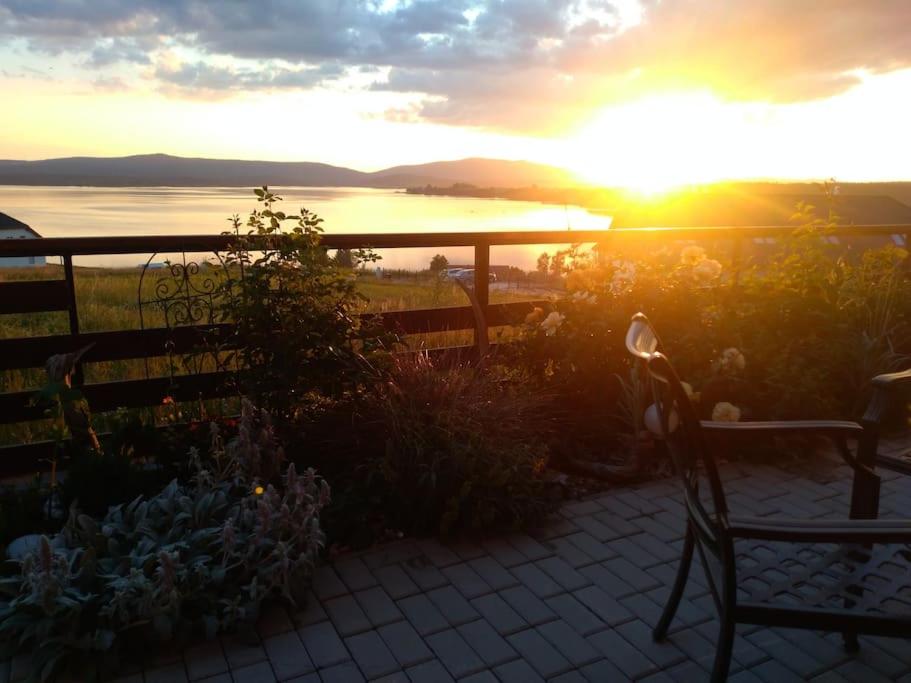 Apartmán s terasou a výhledem na jezero Lipno