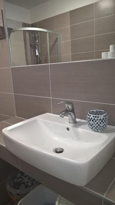 Apartmán s terasou a výhledem na jezero Lipno