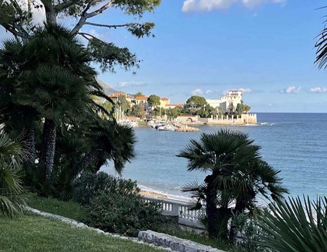 Ezevacances Studio Capuccino vue mer 5 mn plage 7 mn gare Wifi