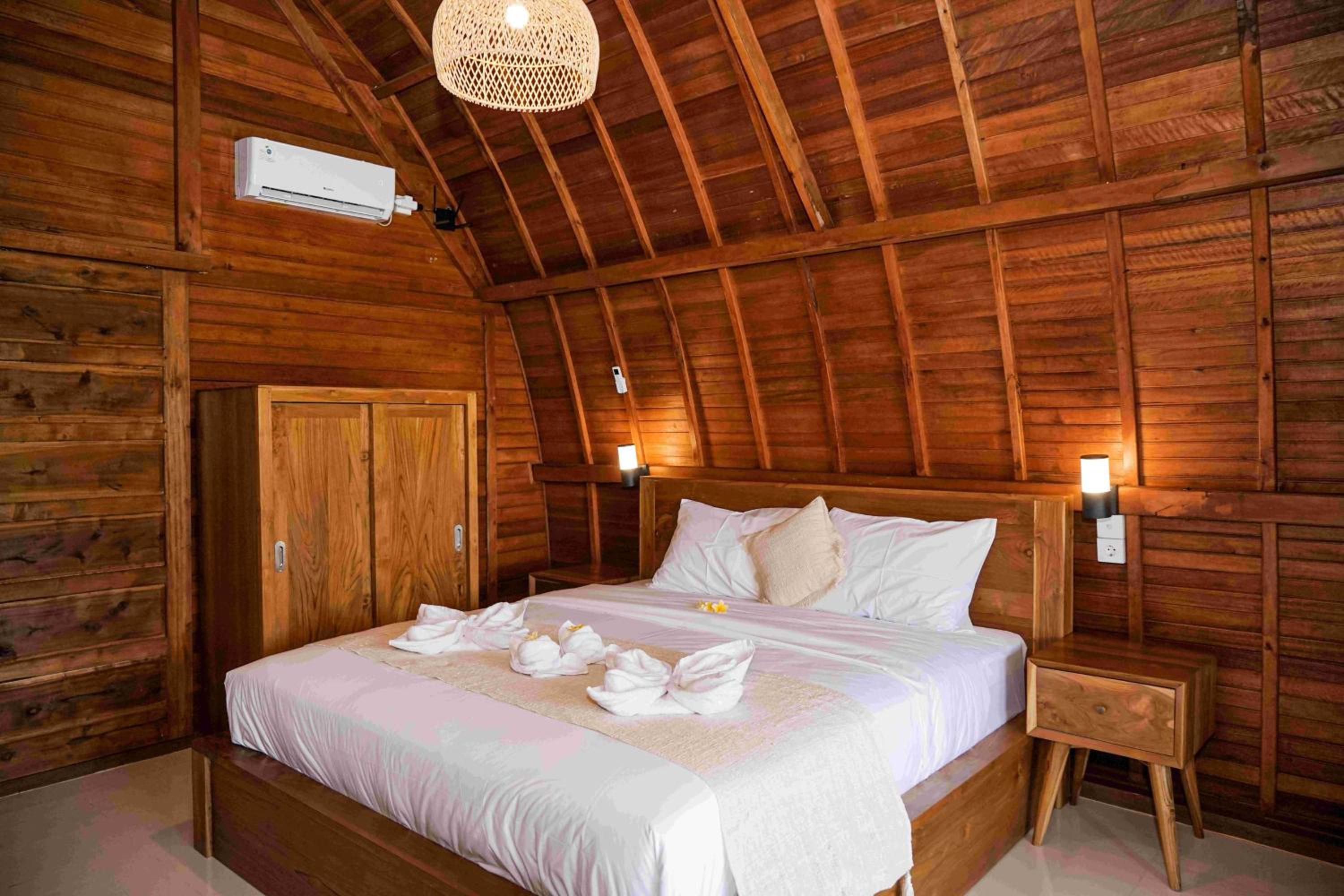 Santhara Canggu Wooden House photo 5