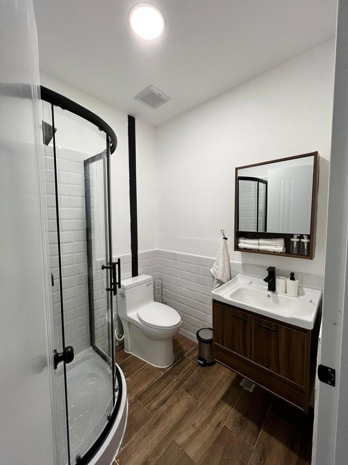 Suites By SalcedO