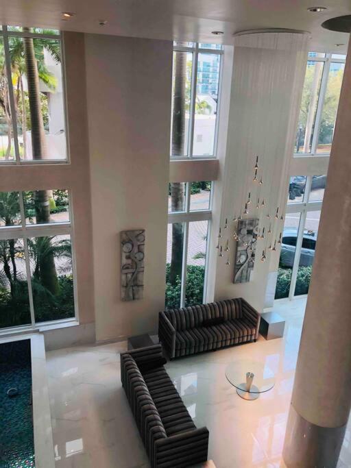 Beautiful Brickell Loft with Free Parking