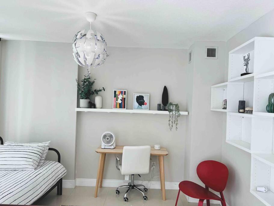 Beautiful Brickell Loft with Free Parking