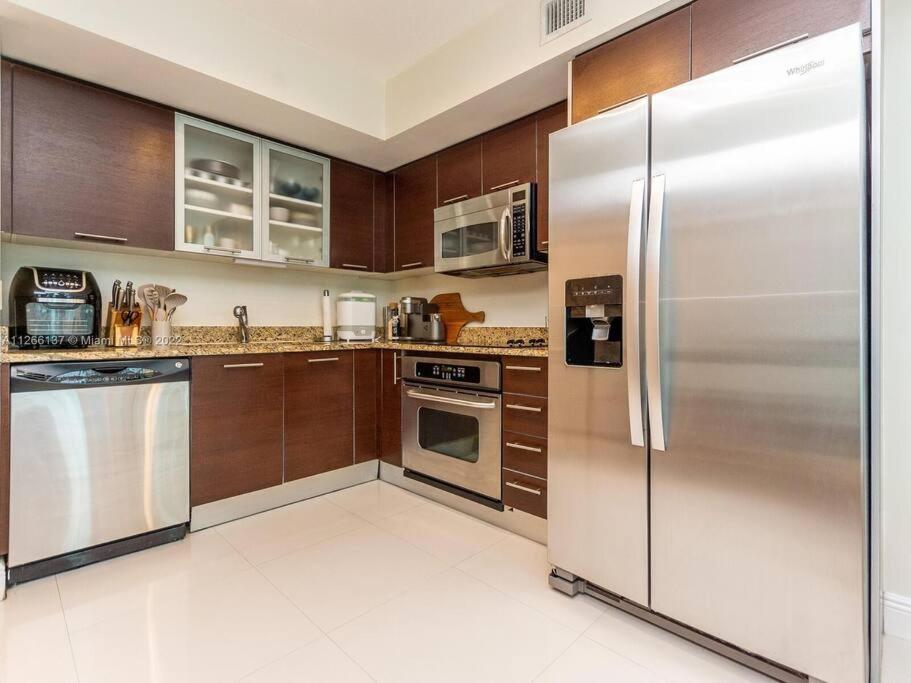 Beautiful Brickell Loft with Free Parking