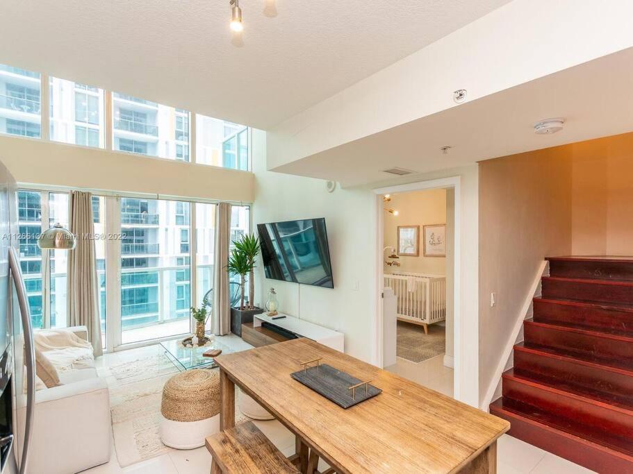 Beautiful Brickell Loft with Free Parking