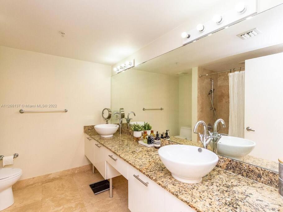 Beautiful Brickell Loft with Free Parking