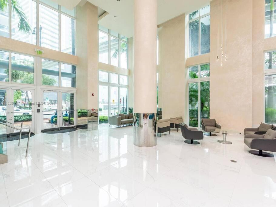 Beautiful Brickell Loft with Free Parking