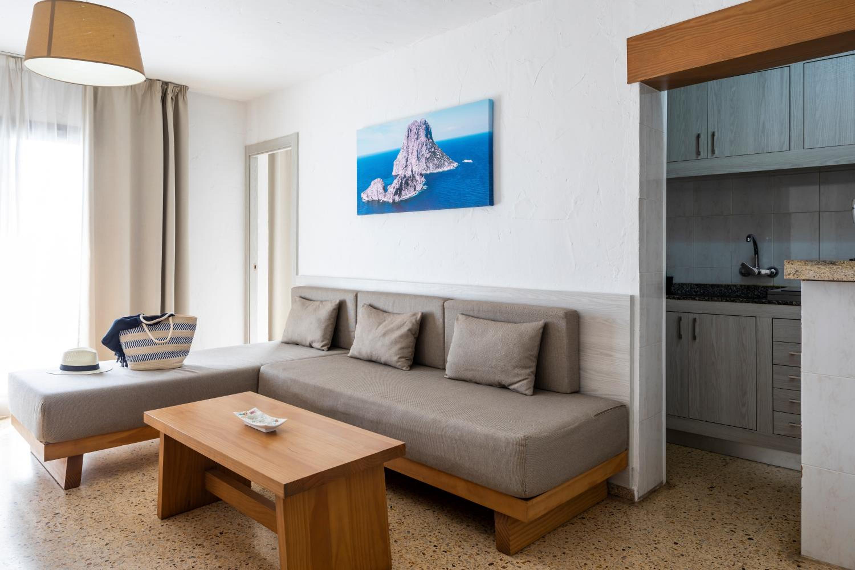 Apartamentos El Moro