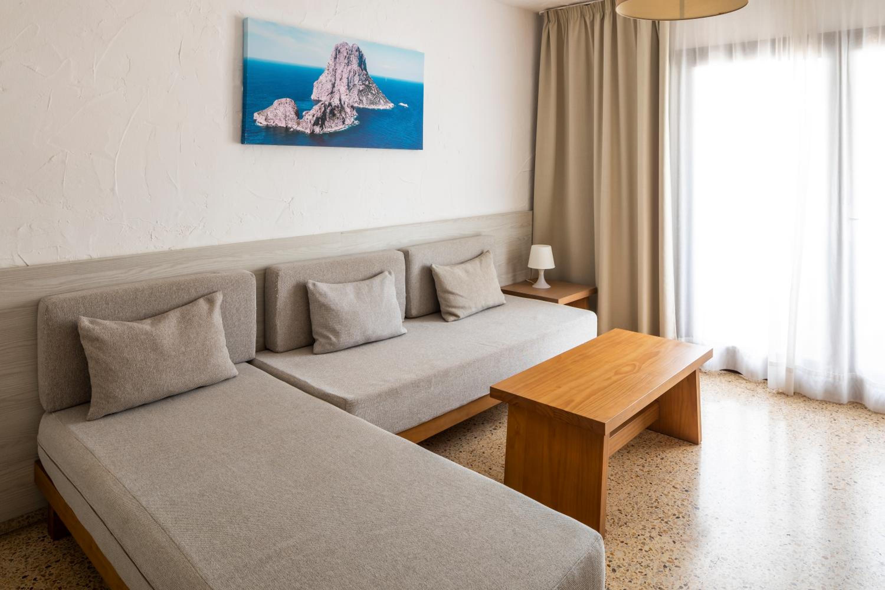Apartamentos El Moro