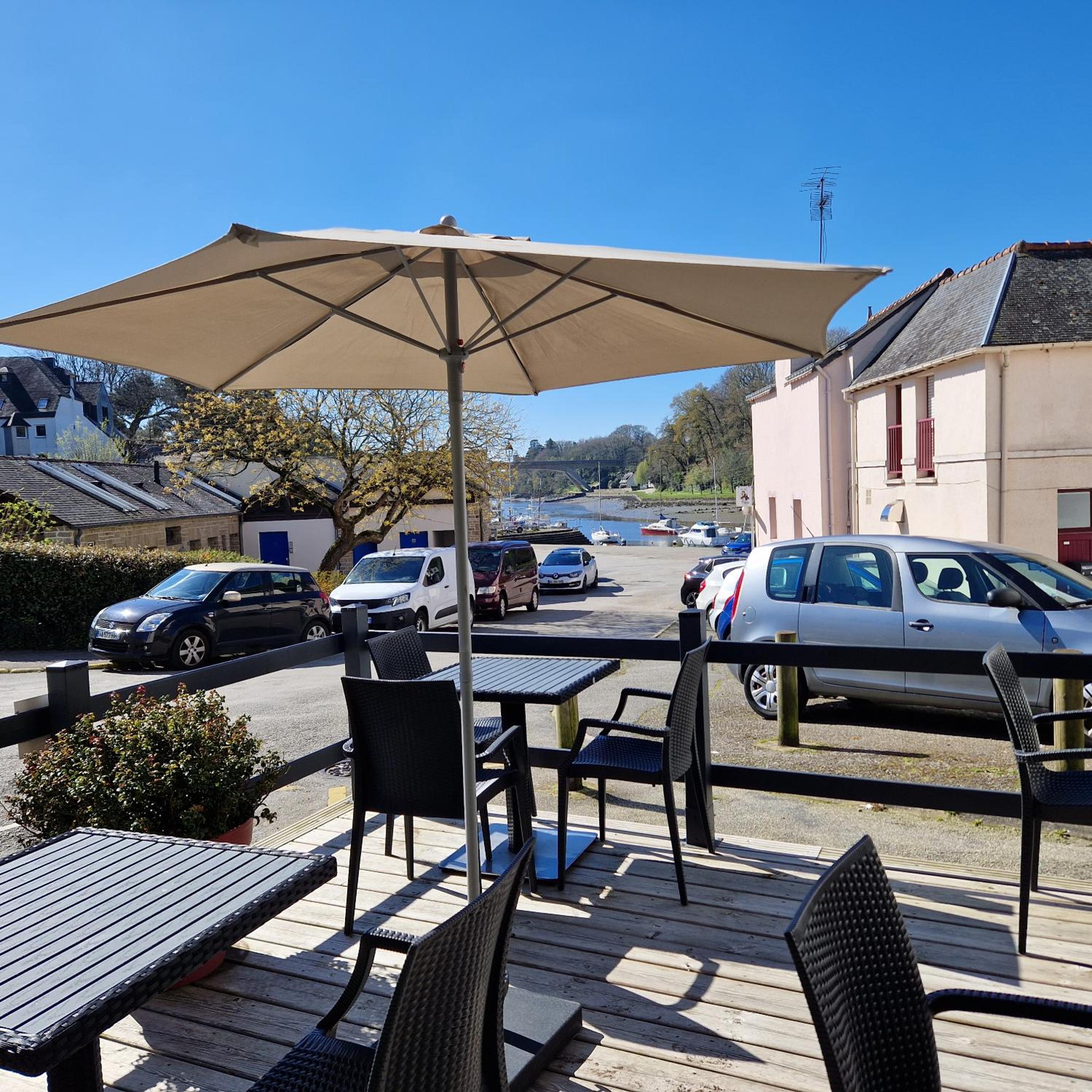 outdoor BBQ area