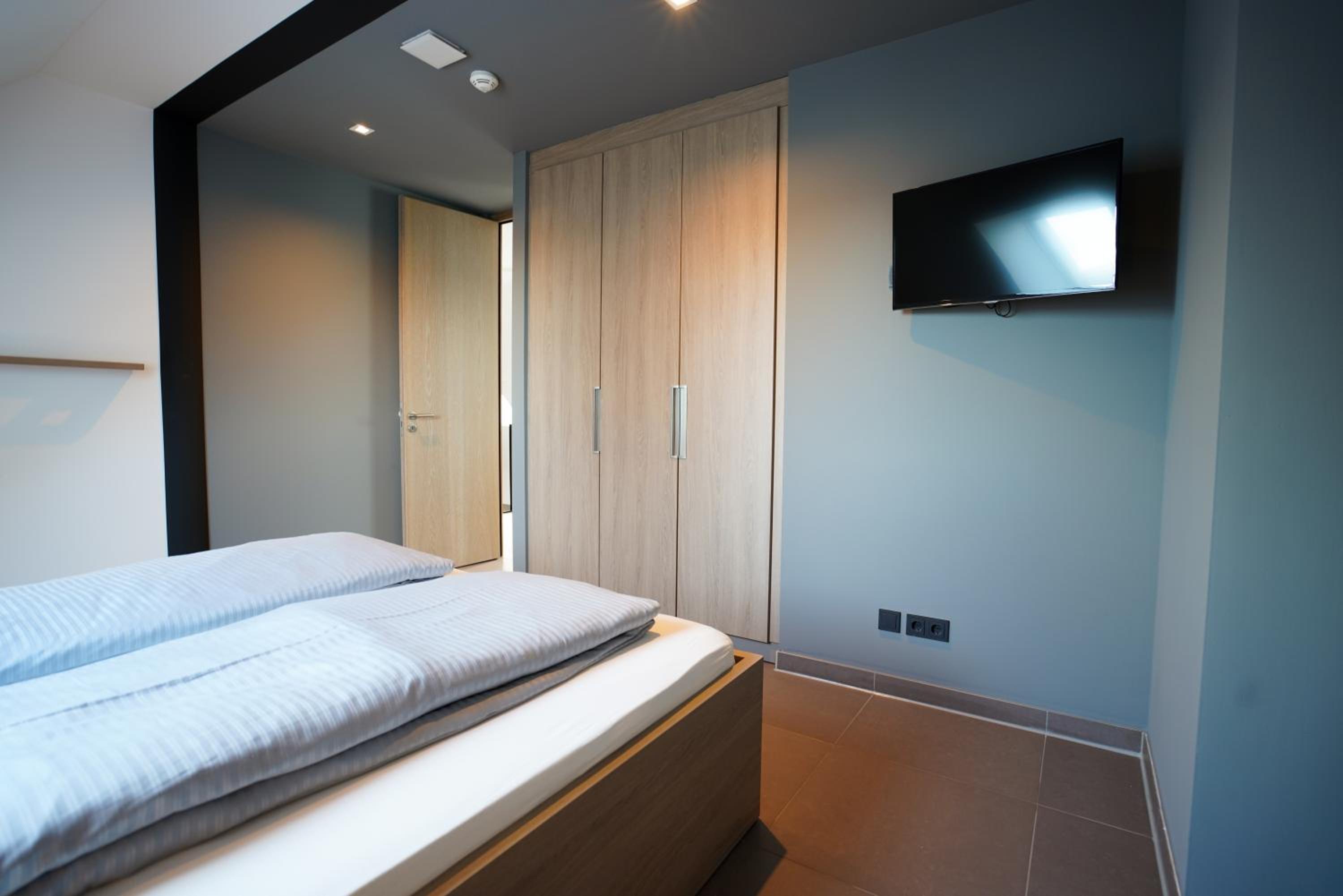 Max Lodging Serviced Apartments