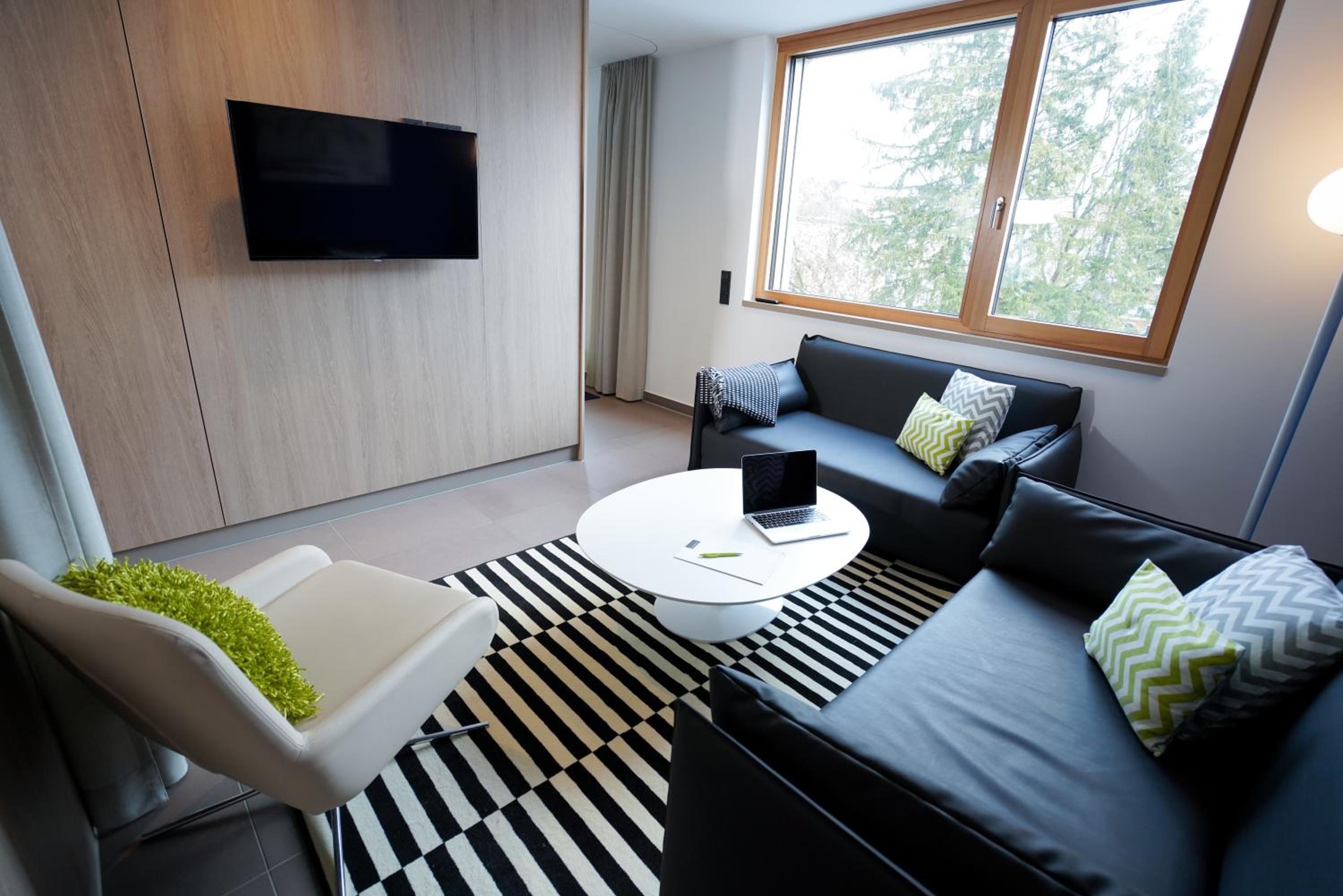 Max Lodging Serviced Apartments