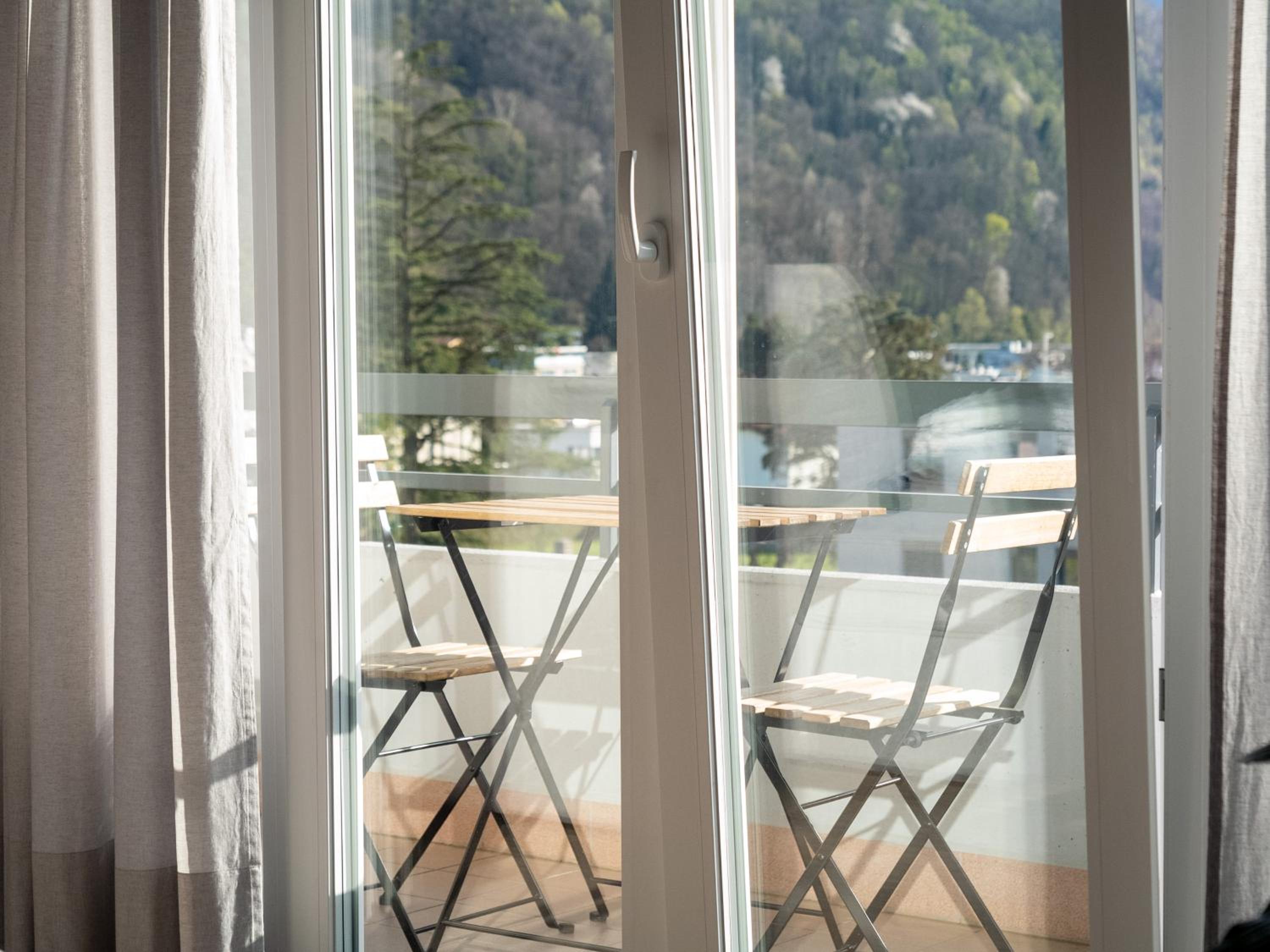 Caslano City Apartments
