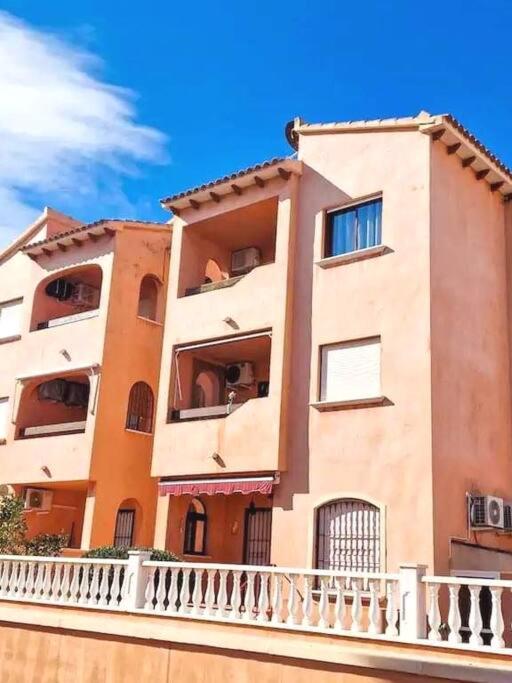 2Bdr Apartment 0.9m from Beach view 5