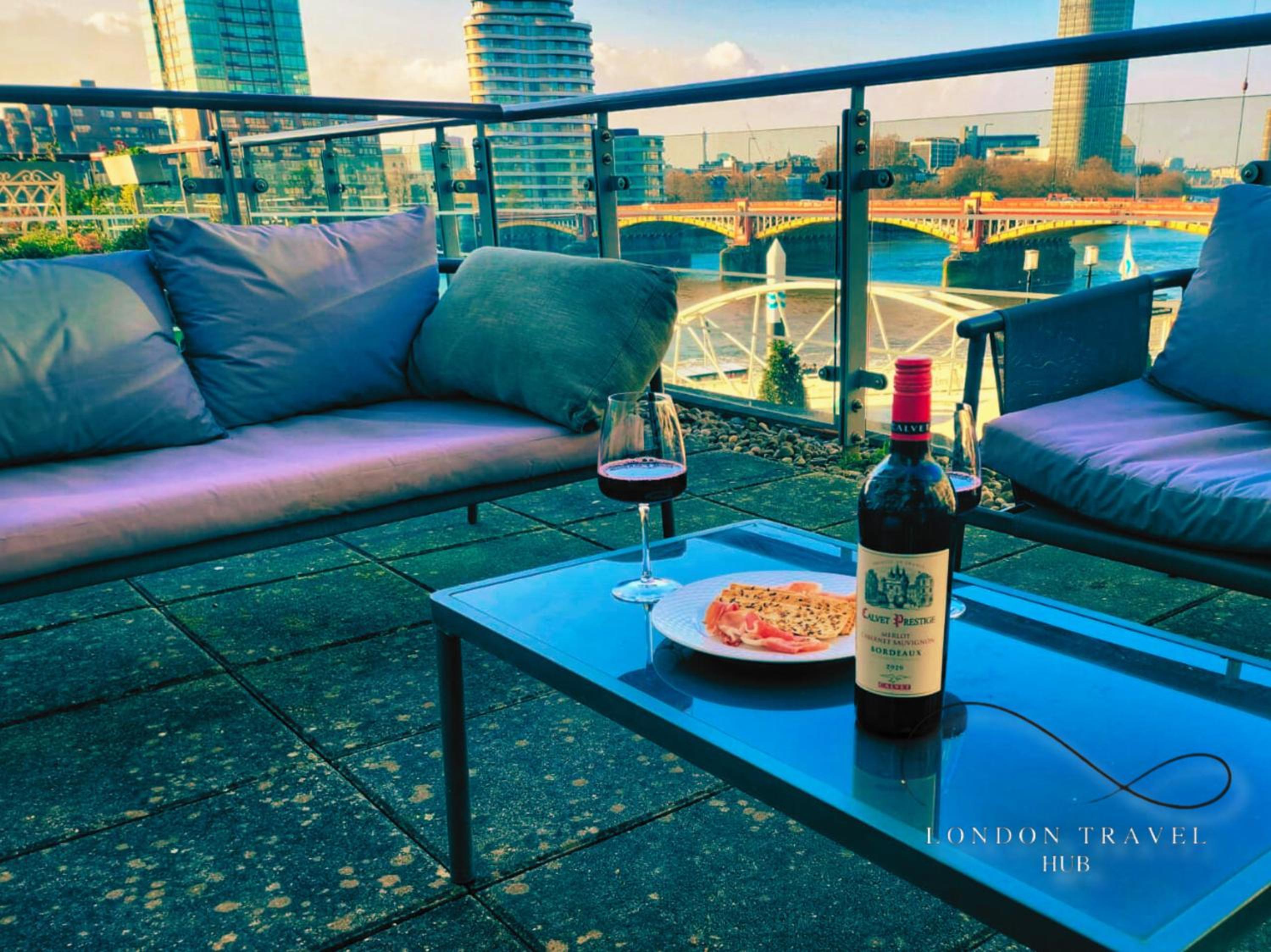 Central LONDON 2 Bedroom US EMBASSY London Eye and Riverside view panoramic balcony