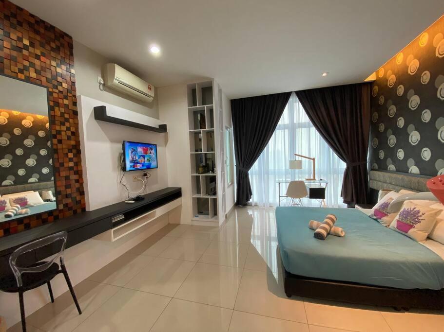Cozy Twin Galaxy Studio Netflix 4 Pax JB City